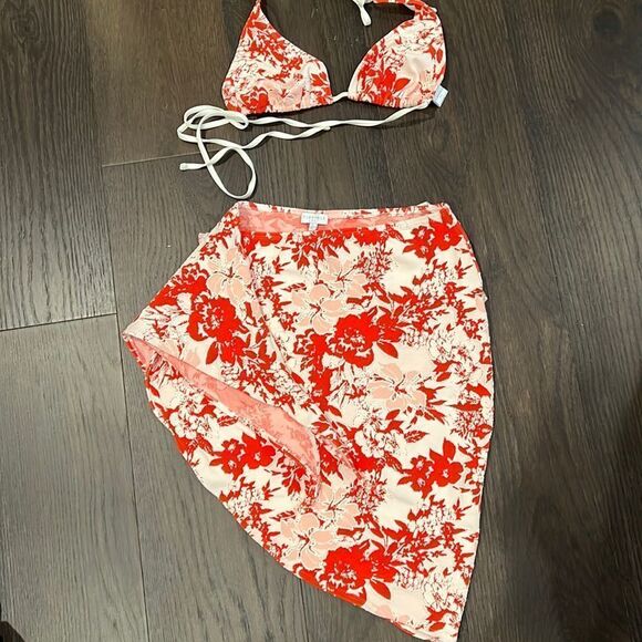 REVOLVE - Brooklyn Bikini Top(M), Cole Bikini Bottom(M) and Joey Wrap Skirt(L) - Picture 3 of 16